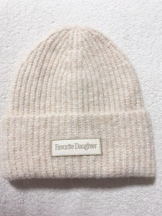 FAVORITE DAUGHTER Beanie NEW Logo Patch Rib in Ivory OS main image 4
